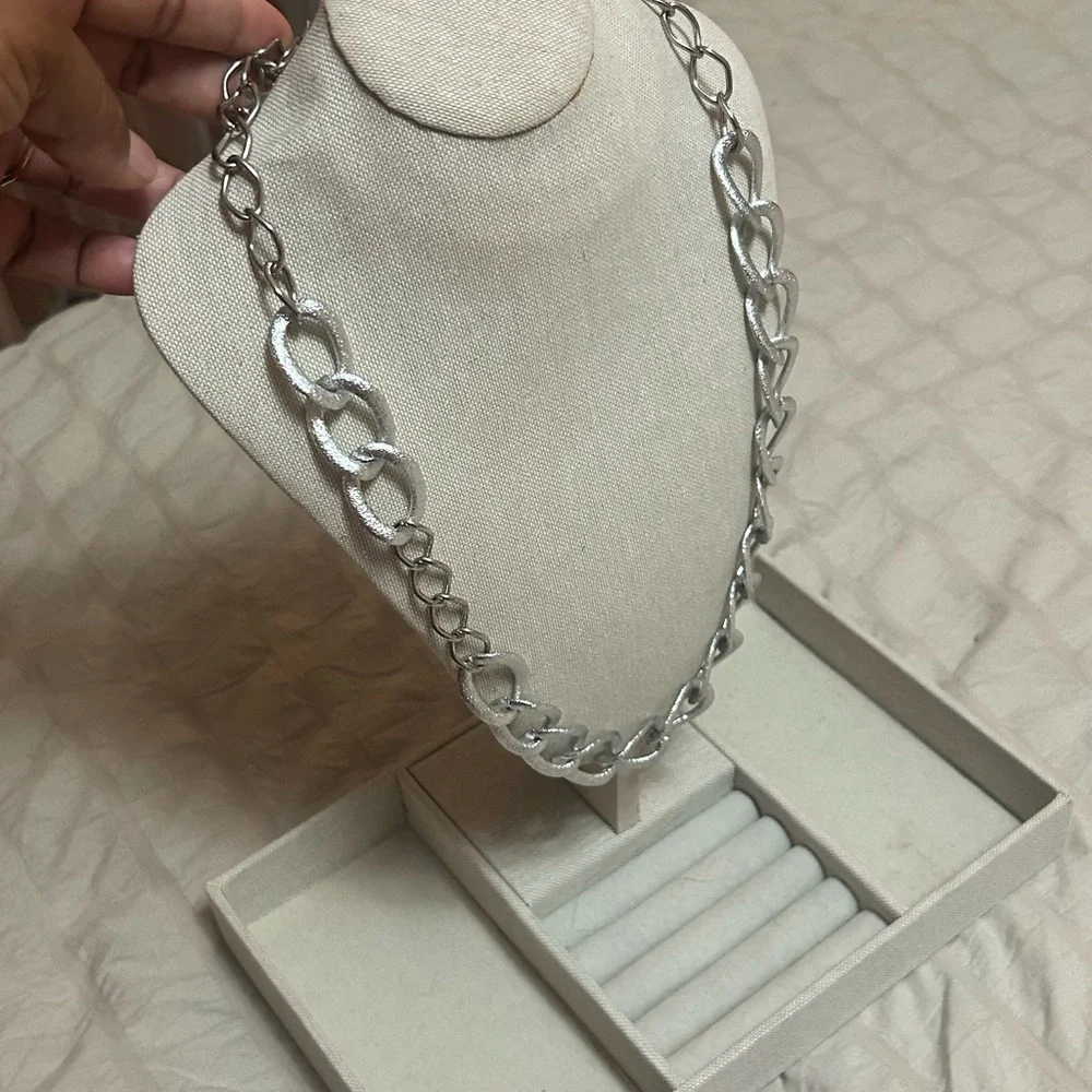 Vintage Chunky Textured Silver Tone Oval Link Chain Necklace - 36